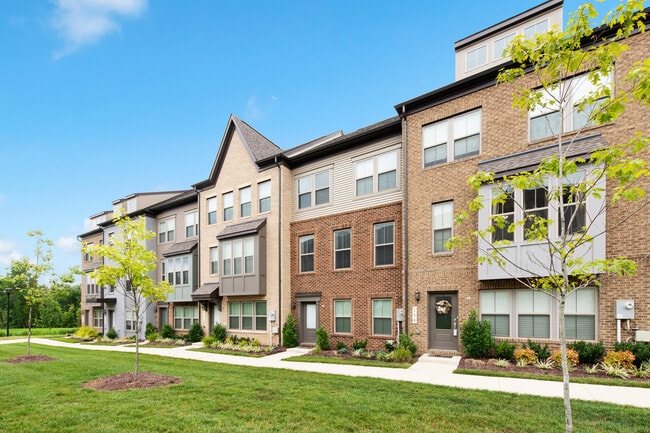 Building Photo - 106 Albany Pl
