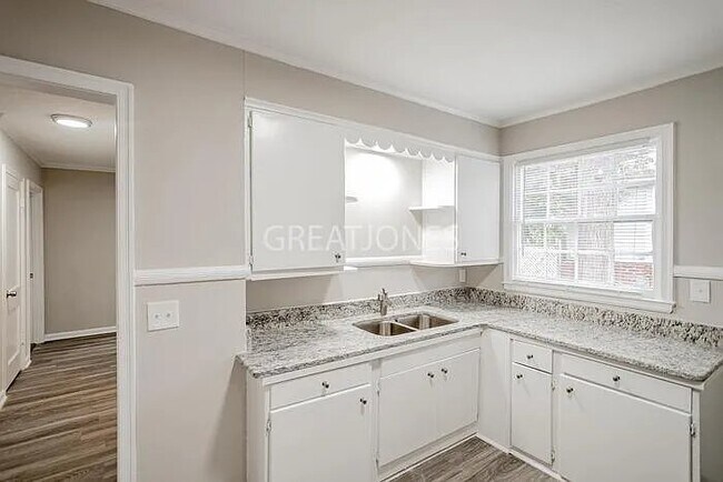 Photo - 1236 S Dixon Dr