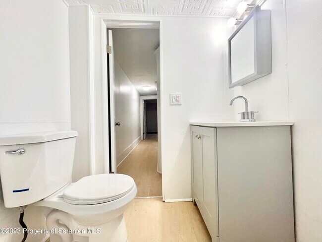 Photo - 1421 Olive St