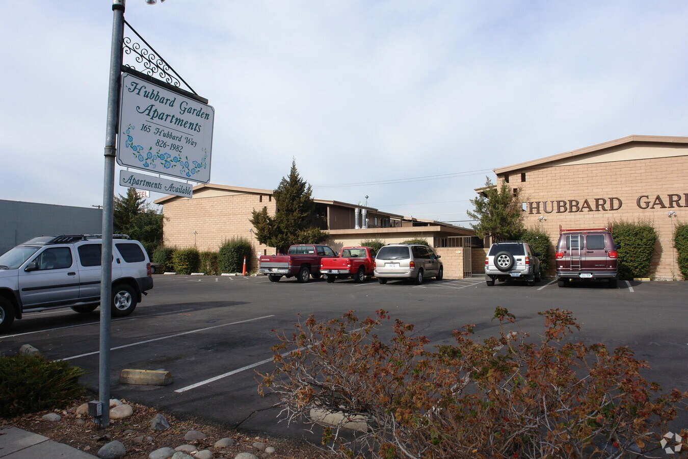 Hubbard Garden Apartments - Hubbard Garden Apartments