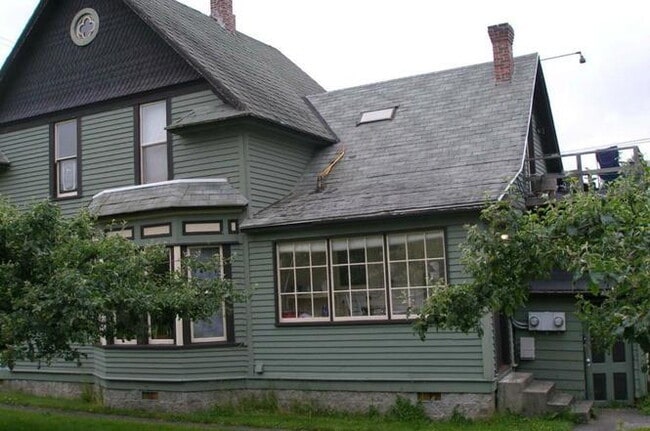 Photo - Historic 6-Bed Home Pre-Leasing for August 2026