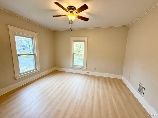 Photo - 440 S Hamilton St