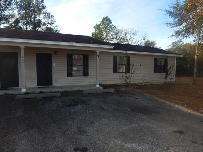 Building Photo - 3706MULL Unit 3706B Muligan Circle Rental