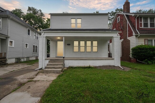$1,350/month - 3 Bed 1 Bath - $1,350/month - 3 Bed 1 Bath Casa