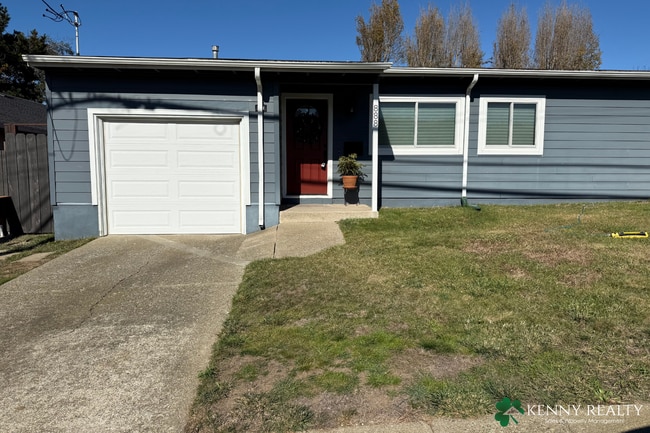Building Photo - Beautifully Updated 3 Bedroom Home in Sout...