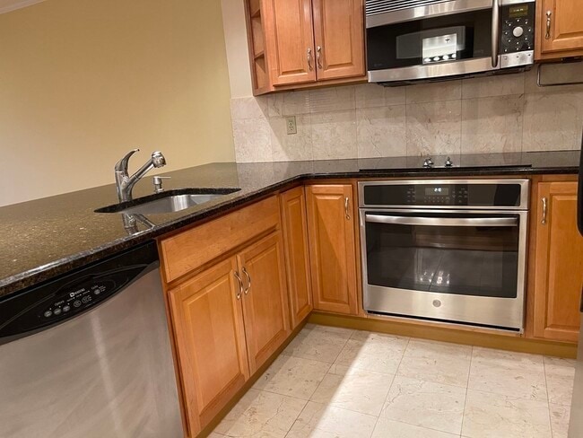 Photo - 20 Webster St Unit 405