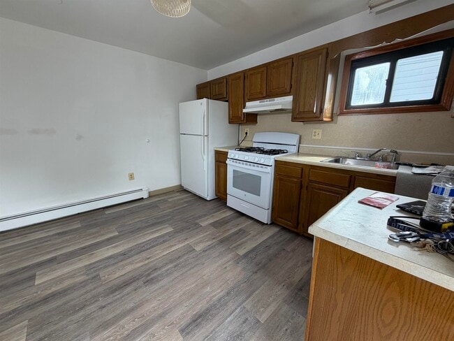 Photo - 57 Wales Ave Unit 2