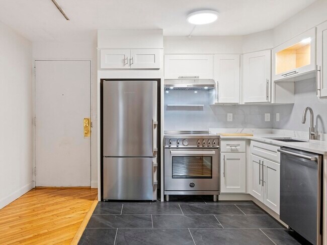 Photo - 29 Concord Ave