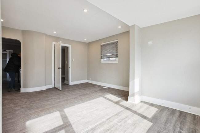 Photo - 1 Bed / 1 Bath Main Floor Unit – $1,425/mo... Unit 1