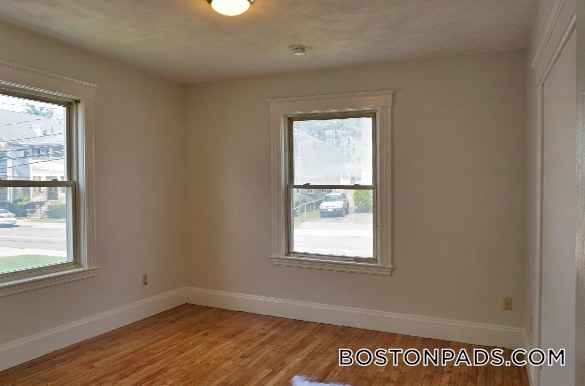 Photo - 381 Crescent St Unit 1