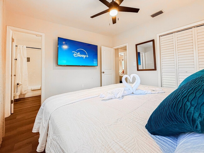 Photo - 904 15th St NE Unidad SI FL1-ID1520445P