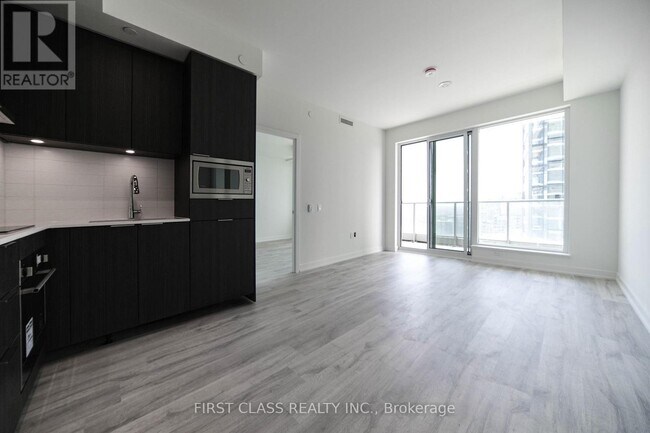 Photo - 7 Golden Lion Heights Unit N2205