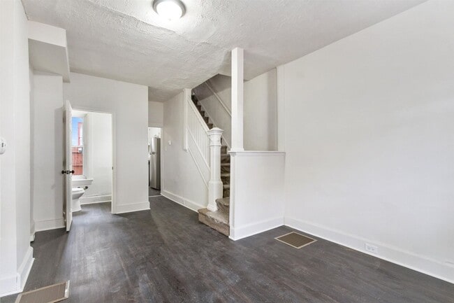 Photo - Bright 2 Bedroom, 1.5 Bath Home in Allison Hill!