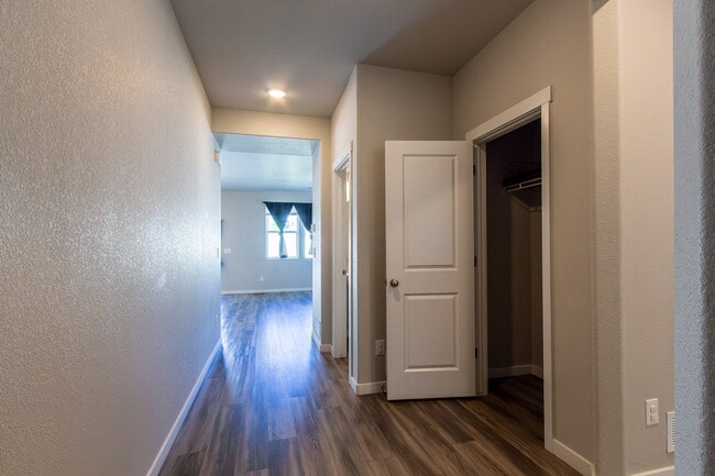 Photo - 8136 Lookout Ct