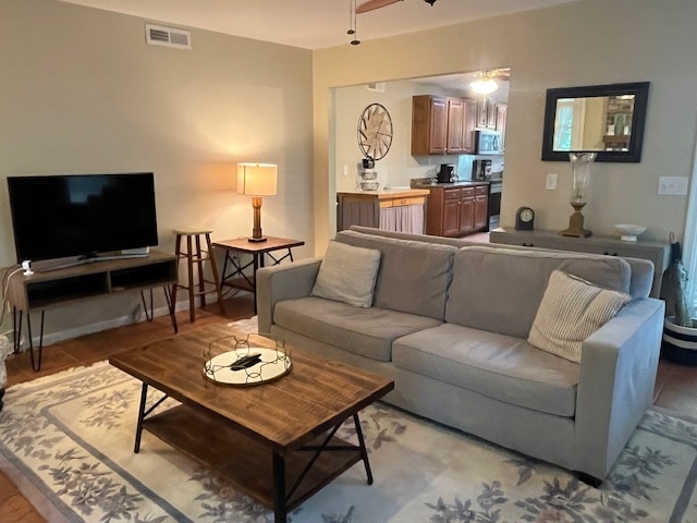 Photo - 662 Poaug Ln