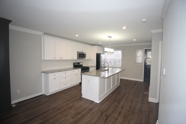 Photo - 1726-1736 Northwest Blvd Unit 1728