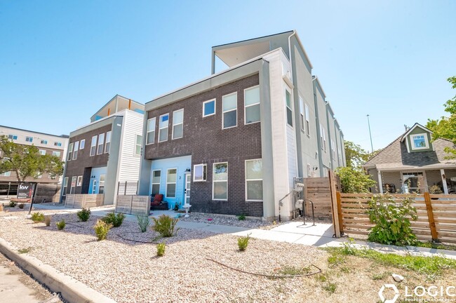 Building Photo - 909 Euclid Ave