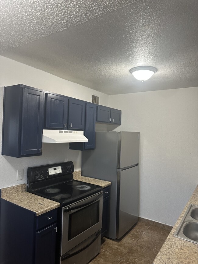 Building Photo - 2321 Ellis St Unit 1
