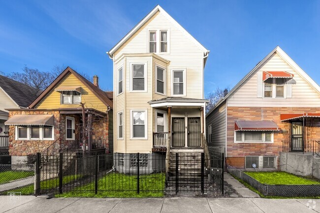 Building Photo - 7218 S Peoria St Unit 1 Rental