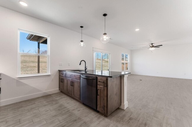 Photo - 1140 Ari Ave