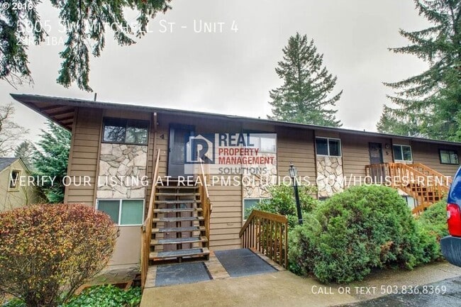 Building Photo - 5005 SW Mitchell St Unit 4