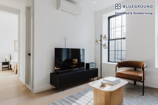 Photo - 972 Manhattan Ave Unit FL2-ID1684