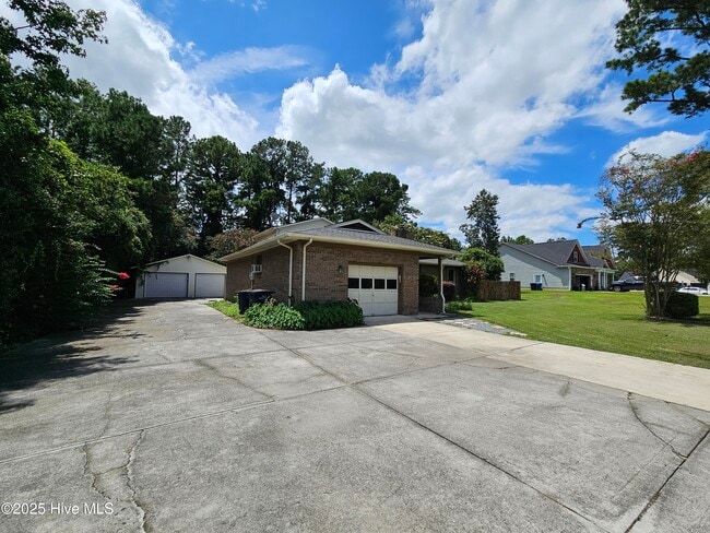Building Photo - 1113 Pine Valley Rd Rental