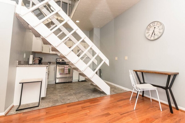 Photo - 964 Pavilion St Unit ID1056060P