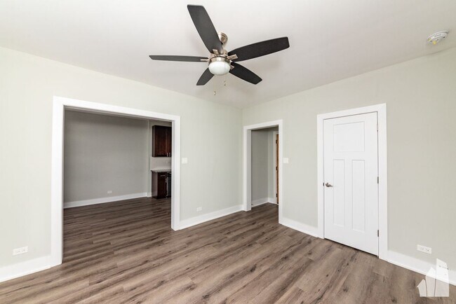 Photo - 485 Roger Williams Ave