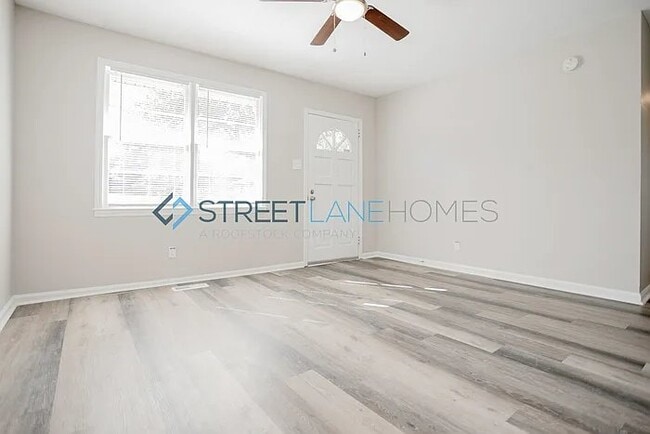 Photo - 4443 Sims St