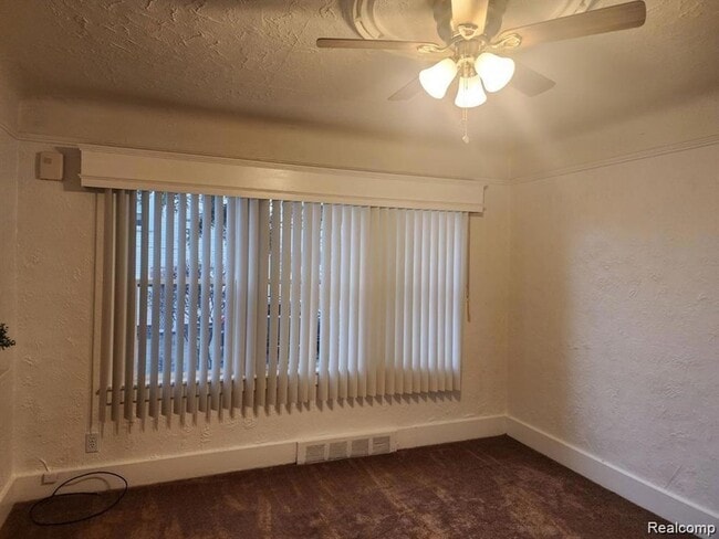 Photo - 196 Bondale Ave