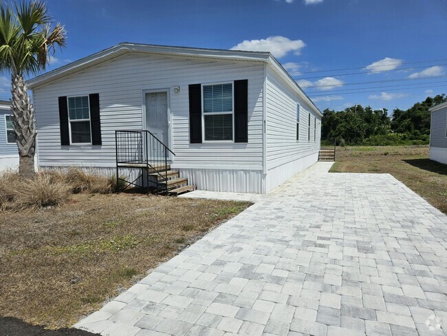 Building Photo - 6711 Hidden Oaks Dr Rental