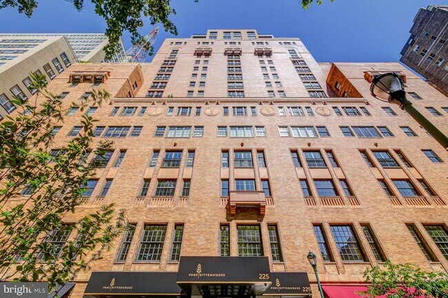 Photo - 219 S 18th St Unidad 505A