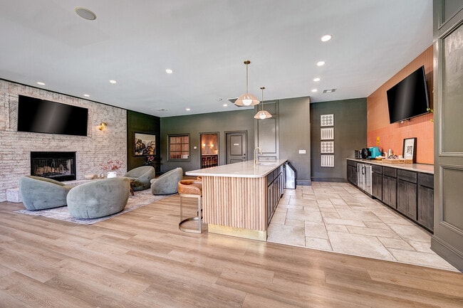 Yugo Flagstaff Grove-POI-001 - Yugo Flagstaff Grove