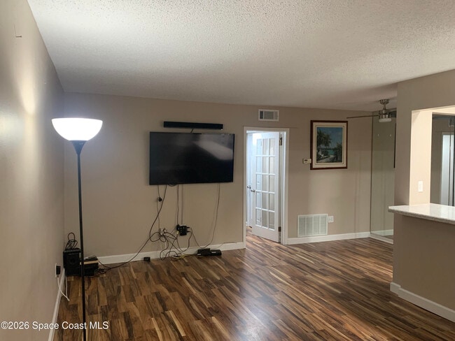 Photo - 1273-1A1a Jimmy Buffett Mem Hwy Unit 103