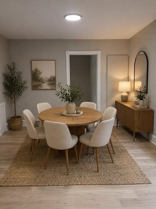 Photo - 2232 Mount Carmel Ave