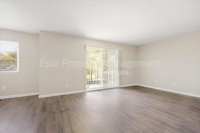 Photo - 10015 Groh Rd Unit 1