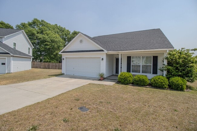 Photo - Spacious 3BR in Myers Creek – Fenced Yard, Workshop w/ Electricity & Bright Open Living!