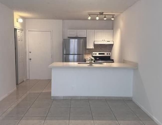 Photo - 2501 Riverside Dr Unit 103A
