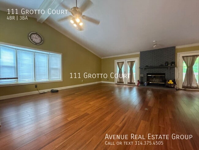 Photo - 111 Grotto Ct