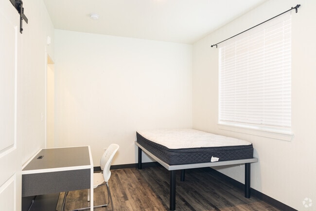 3BR, 3BA - 1,295SF - Primary Bedroom - University Flats Phase II