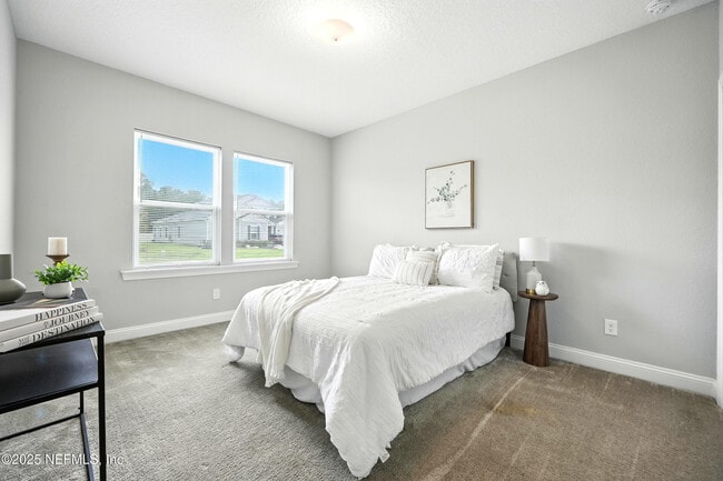 Photo - 24 Tradesman Ln