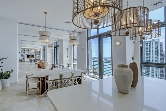 Metro Edgewater apartments — community photo