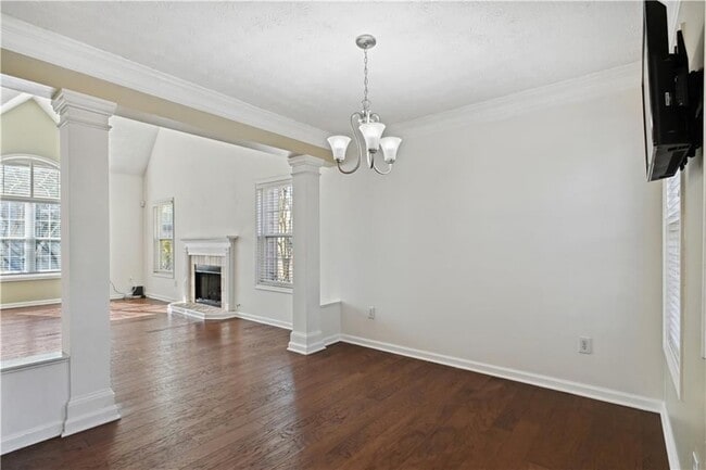Photo - 2179 Mainsail Dr NE