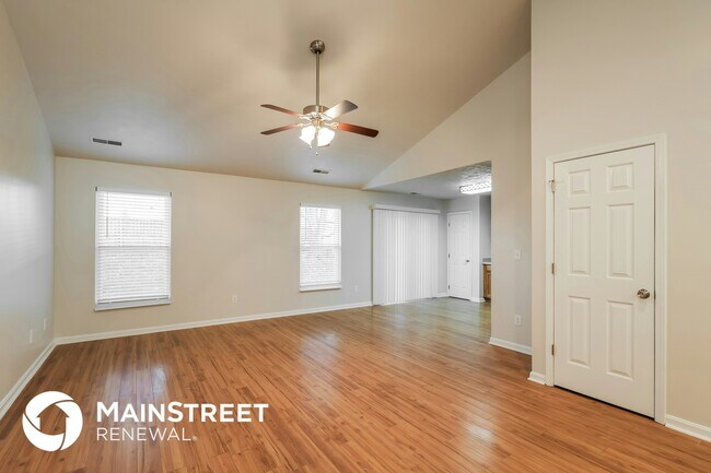 Photo - 534 Matterhorn Dr