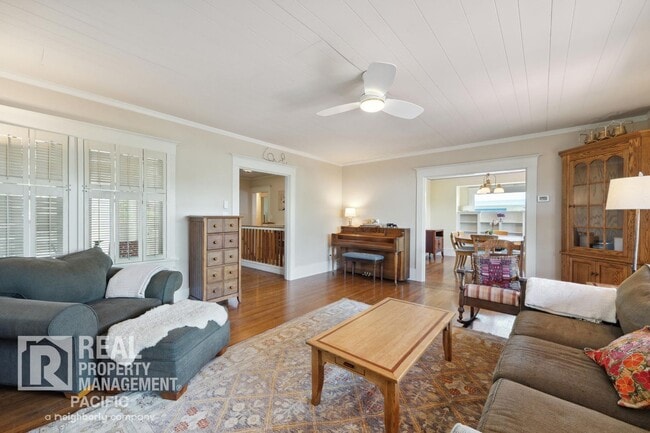 Photo - Beautiful North Berkeley Craftsman with Bay View