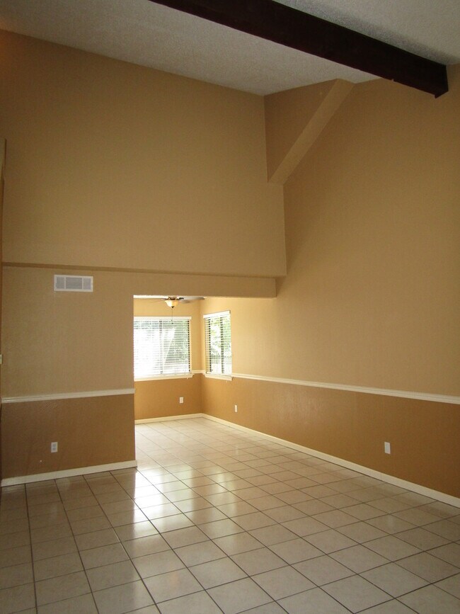 Photo - 7001 Winedale Dr Unit B