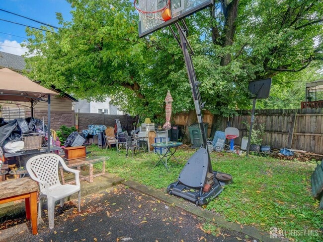 Photo - 231 Waverly Pl Unit 1
