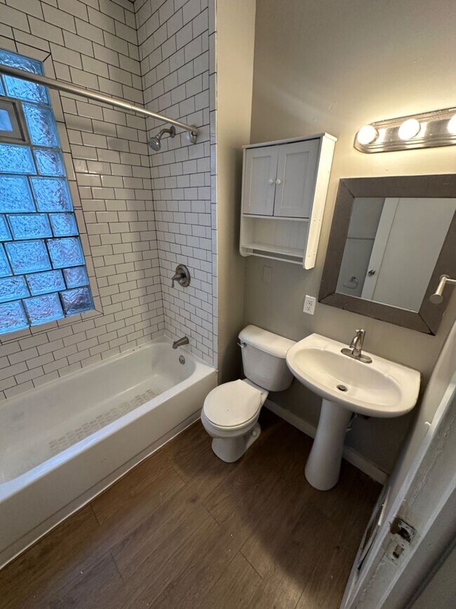 Photo - 2846-2848 N Holton St Unit 2848 Lower