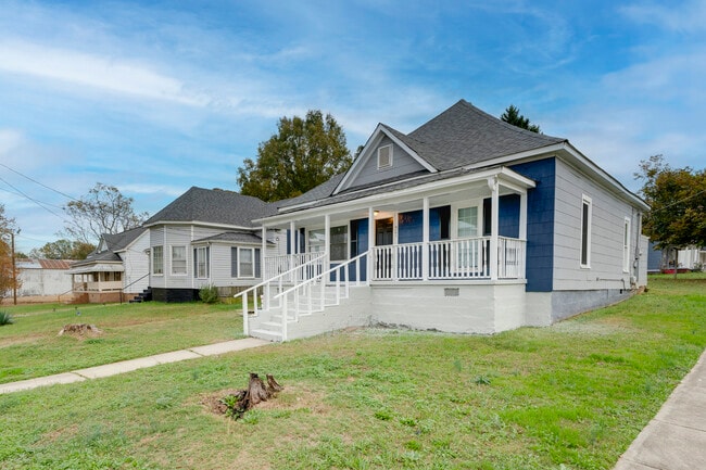501 E Franklin St